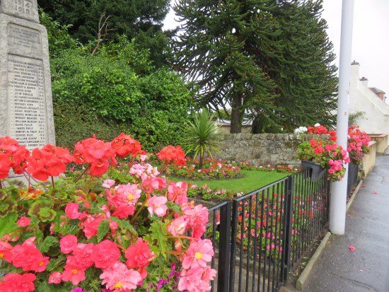 Cairneyhill War Memorial